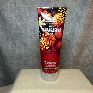 Bath & Body Works WILD MADAGASCAR VANILLA body cream NEW 8 oz Full size tube